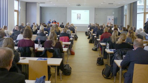 Gesundheitswirtschaft auf dem Weg in die digitale Welt  / 8. Symposium der SDK-Stiftung über „die Vermessung der Gesundheit – Fluch und Segen der Digitalisierung“