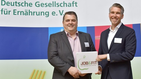 Vielseitige, vollwertige und gesunde Verpflegung bei der Westfälischen Provinzial / Deutsche Gesellschaft für Ernährung e. V. verleiht JOB&FIT-Zertifikat an Münsteraner Versicherer