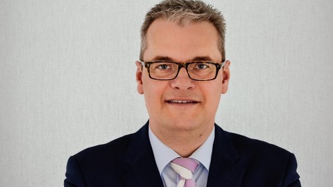 Dirk Smiejkowski startet als Key Account Manager für DELA