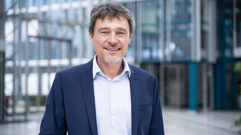 Fonds Finanz holt Klaus Brodbeck 