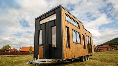 Gut abgesichert raus ins Grüne - Hochwertiger Versicherungsschutz für  Wochenendhäuser und das trendige Tiny House