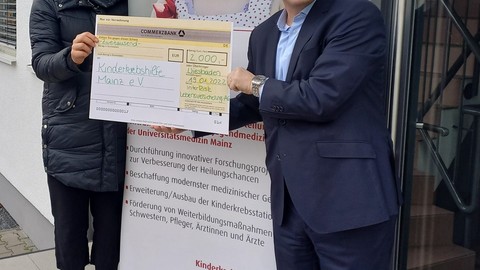 InterRisk spendet erneut 2.000 Euro an Kinderkrebshilfe