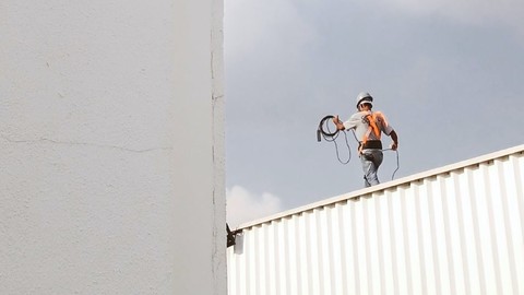 Neue Studie zum Tag der Arbeit: Fehlende Absicherung gegen Berufsunfähigkeit auch nach der Pandemie 