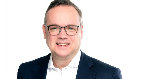 Ungarn startet die Trilog-Verhandlungen zur Retail Investment Strategy