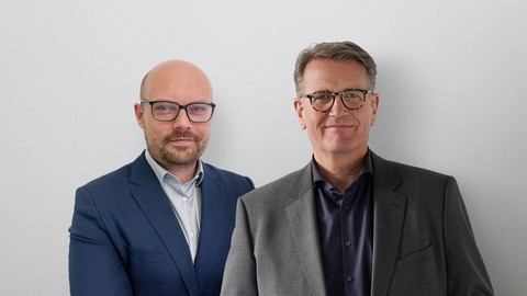 Die Bayerische plant die Übernahme von Zahnzusatzversicherungsbestand und Serviceeinheit der astra Versicherung AG