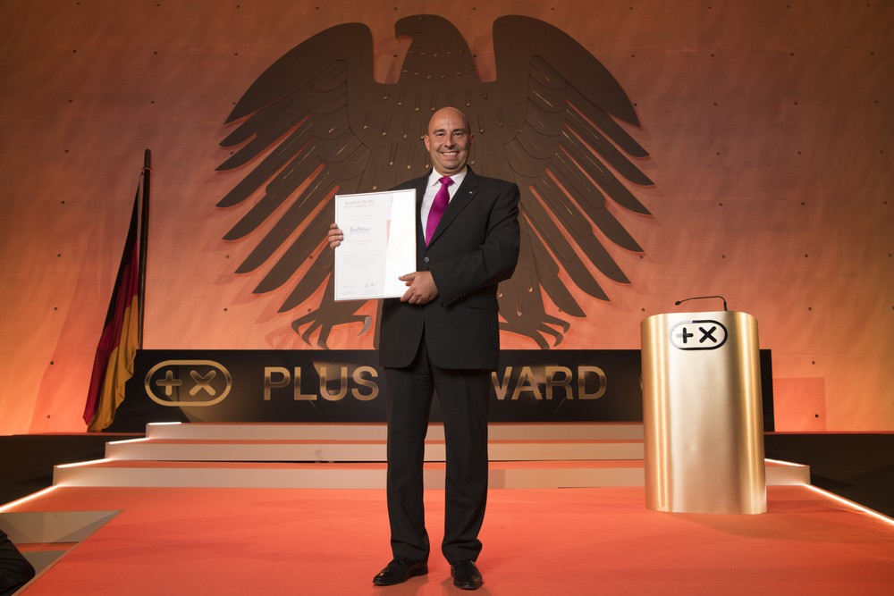 INTER Versicherungsgruppe: Auszeich-nung mit Plus X Award-Gütesiegel 2016 / INTER QualiMed® erhält renommierten Preis  in der Kategorie „Leistungsumfang“ 