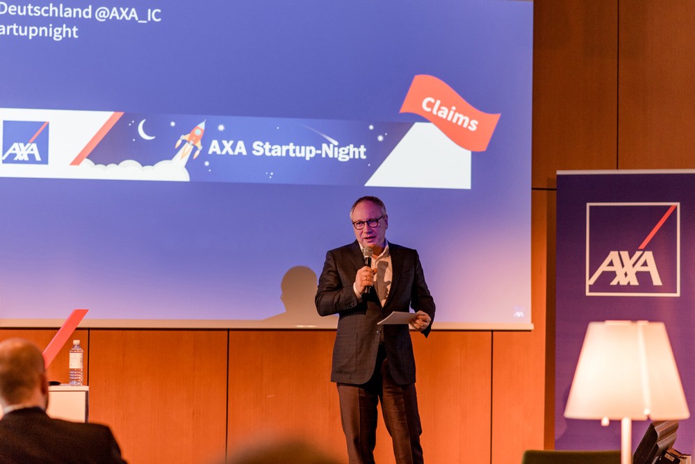 AXA Startup Night: AXA zeichnet Brightmaven für Gründeridee im Schadenmanagement aus