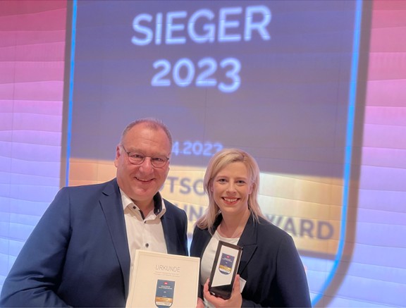 DEUTSCHER VERSICHERUNGS-AWARD: AUSZEICHNUNG DER SDK BESTÄTIGT OPTIMALEN MIX AUS LEISTUNG UND SERVICE