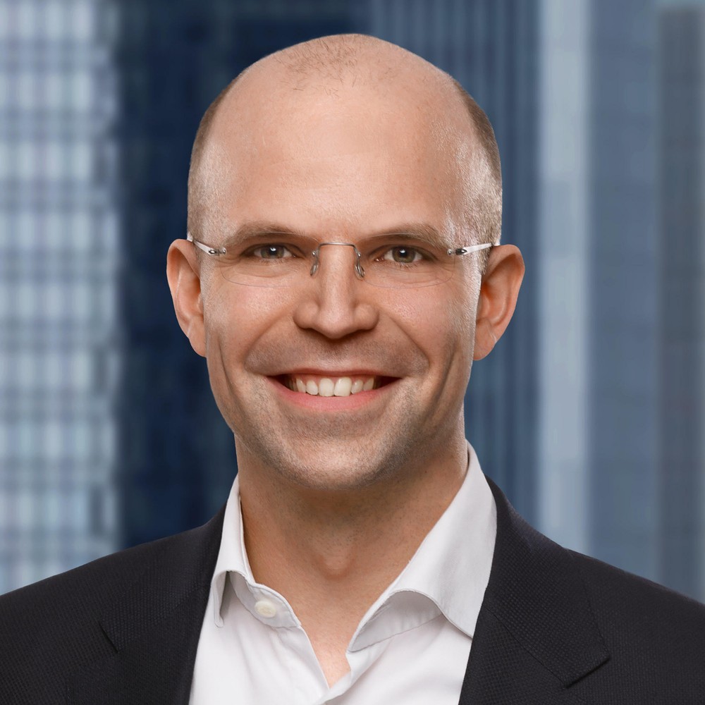 Nicolas Pöltl übernimmt die Leitung des neuen Kompetenzfeldes KI & Daten bei der Haftpflichtkasse