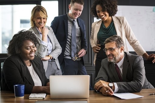 Lernen als Teil des Arbeitsalltags im Maklerhaus